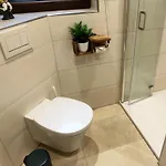 With 1 Bedroom אוברוייטה