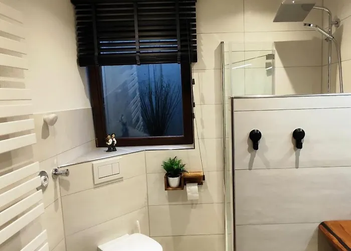 With 1 Bedroom *